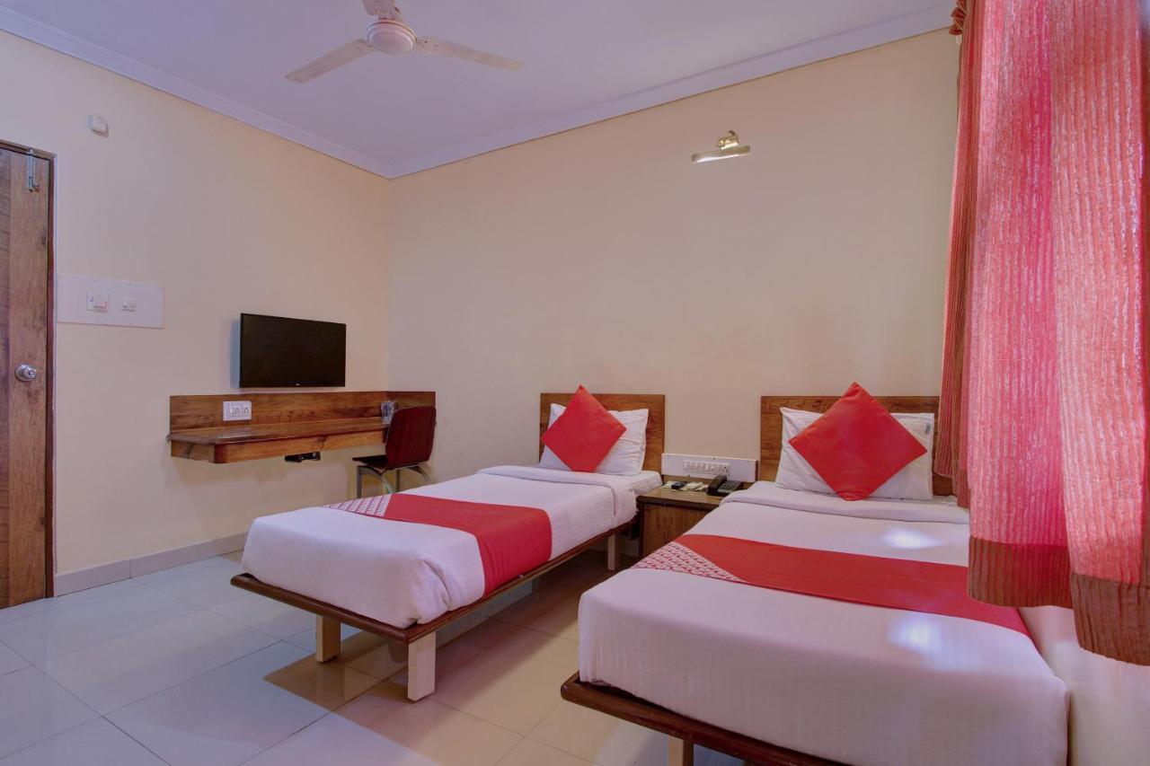 ศรุติ คอมฟอร์ต Hotel บังกาลอร์ ภายนอก รูปภาพ
