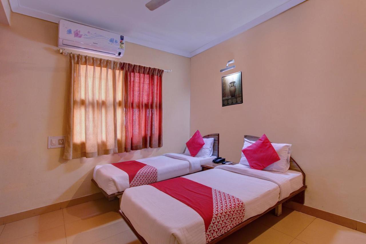 ศรุติ คอมฟอร์ต Hotel บังกาลอร์ ภายนอก รูปภาพ